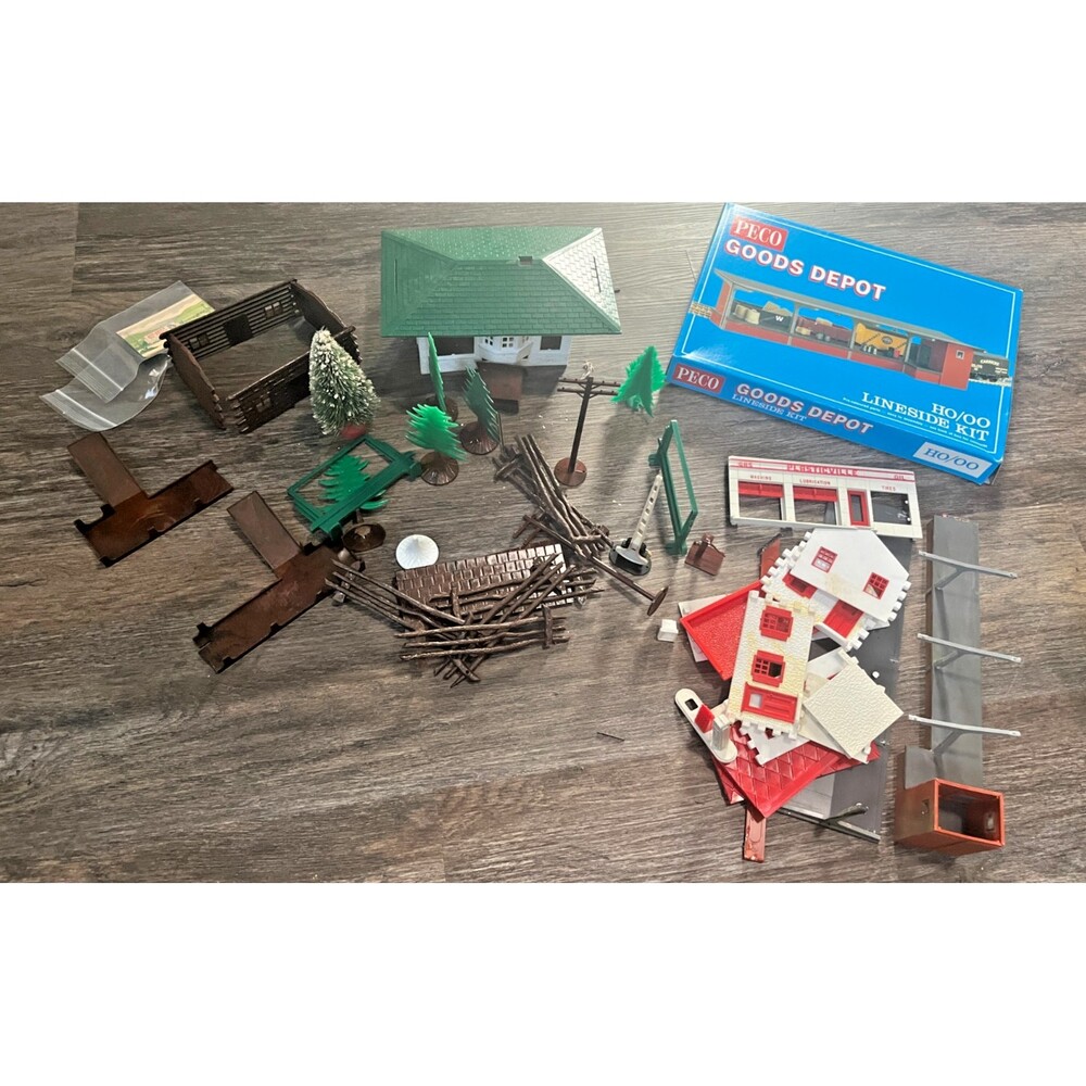 Mixed Lot Various Scale Model Train Layout Incomplete Buildings Parts & Pieces